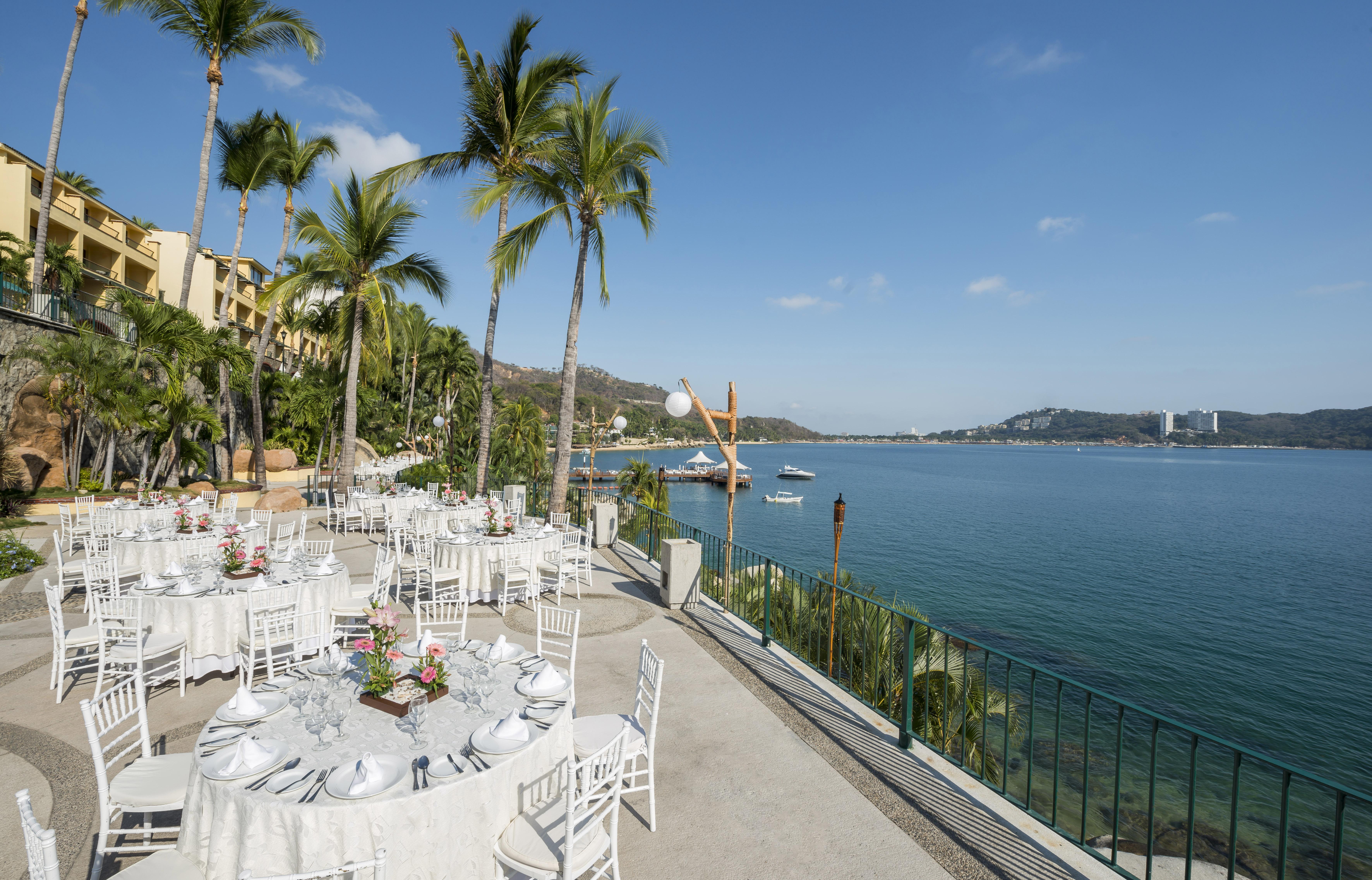 Camino Real Acapulco Diamante Hotel Exterior photo View of the Bay of Acapulco